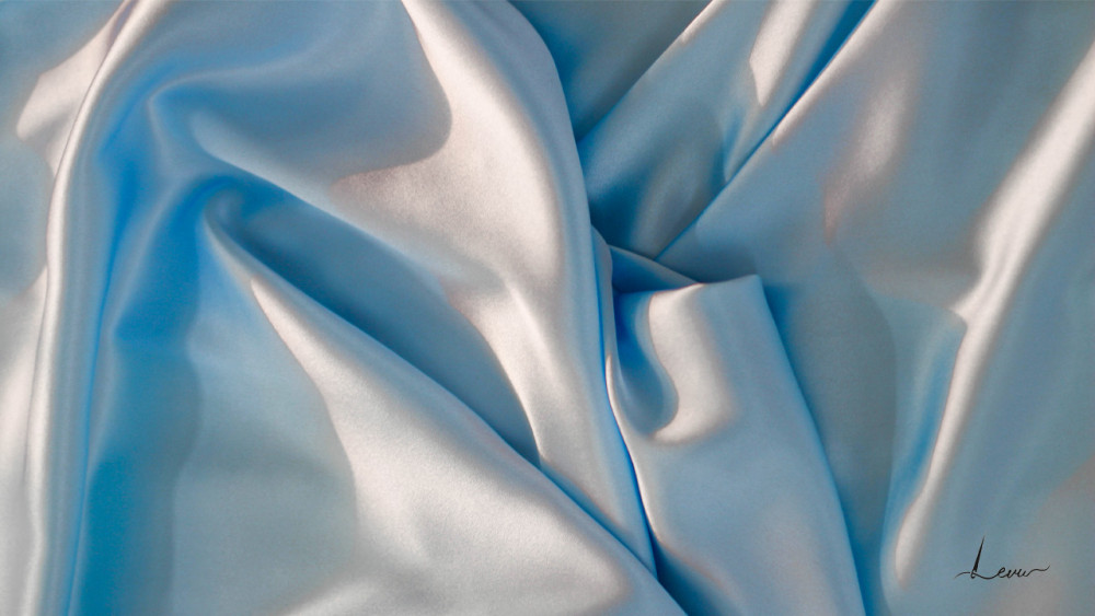 Lụa satin là loại vải cao cấp dệt từ sợi tơ tằm