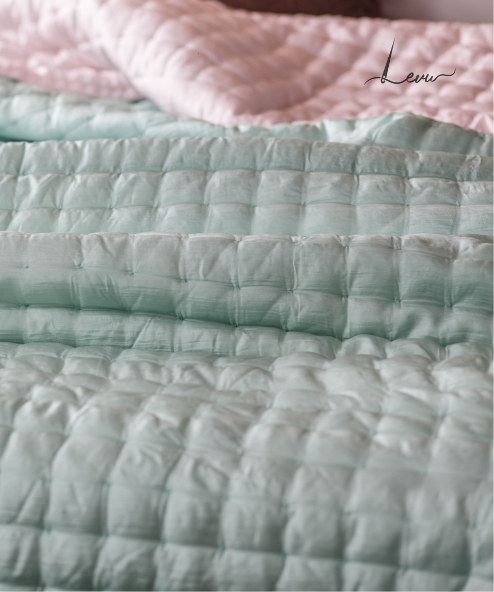 Thương hiệu Levusilk luôn cam kết cung cấp những sản phẩm lụa tơ tằm thật chất lượng cao với độ bền và độ mềm mại tuyệt vời.