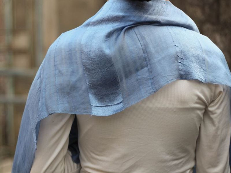 Có Nhiều Nhãn Hàng Khăn Tơ Tằm