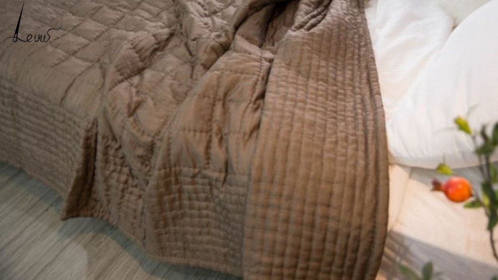 Chăn Lụa Tơ Tằm Việt Nam Có Tốt Bằng Các Nước Khác