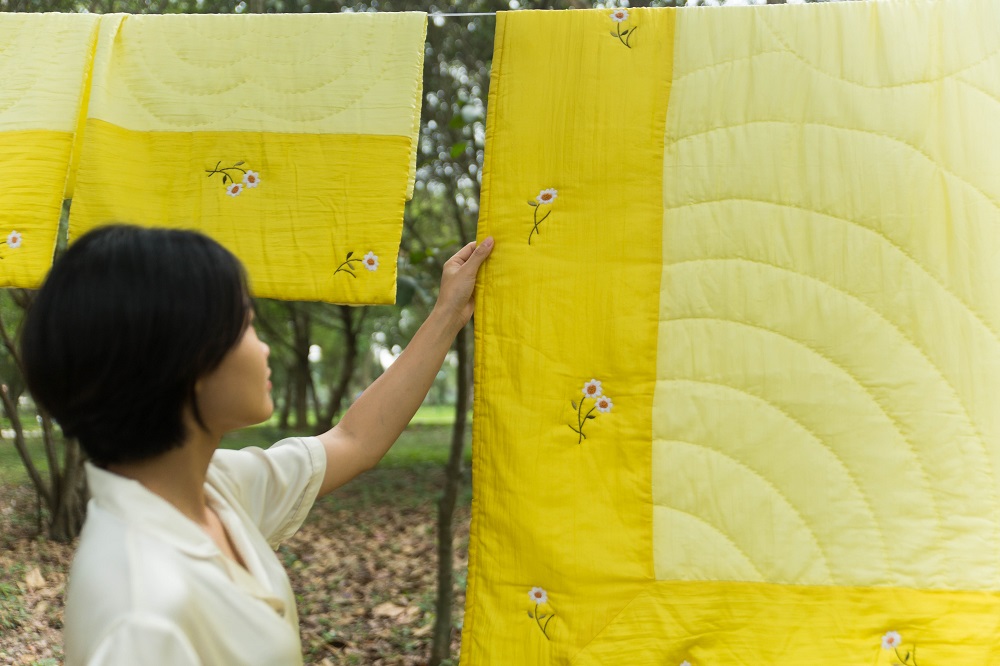 Chăm sóc lụa tơ tằm 4